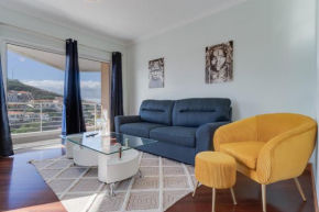 Camara de Lobos Duplex Apartment by HR MADEIRA